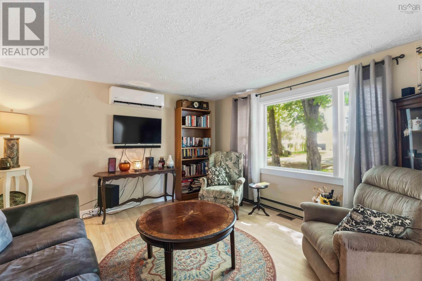 998 Maple Avenue - 6