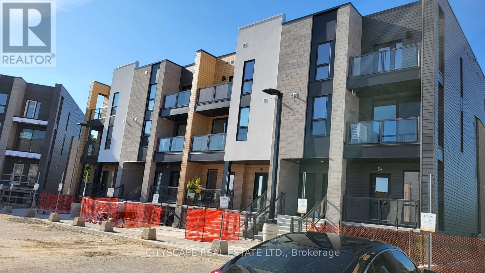 C053 - 261 WOODBINE AVENUE — photo 2
