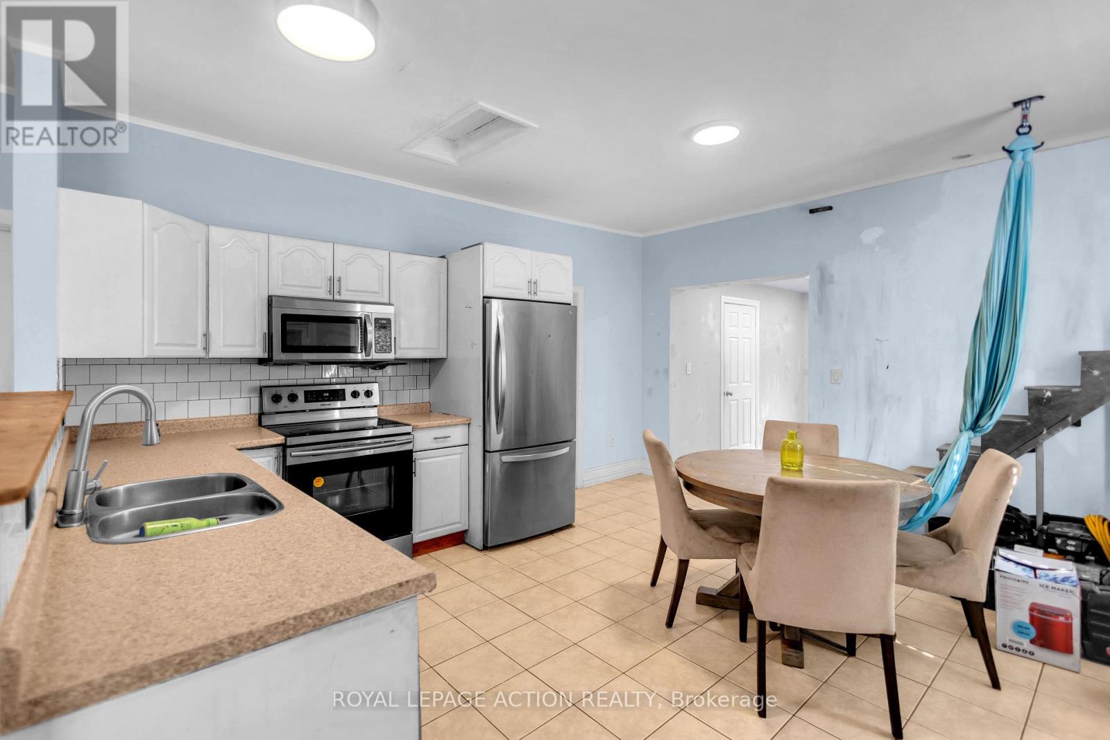 55 ABERDEEN AVENUE - 7