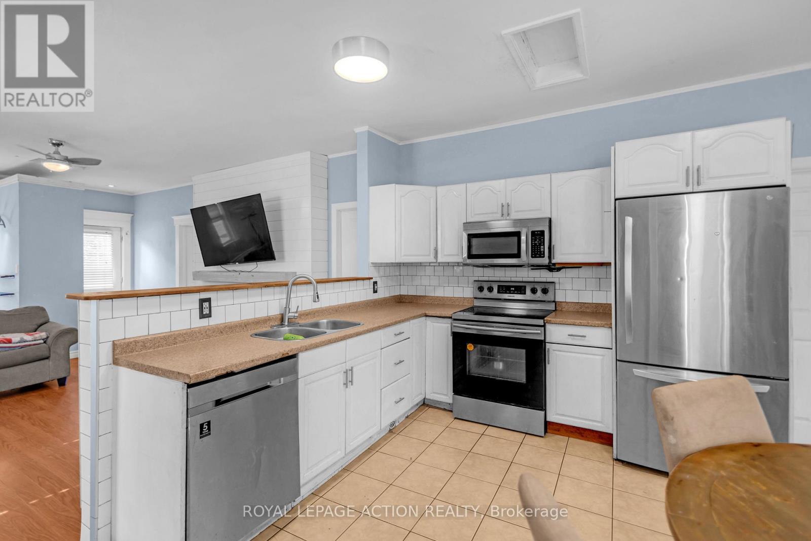 55 ABERDEEN AVENUE - 8