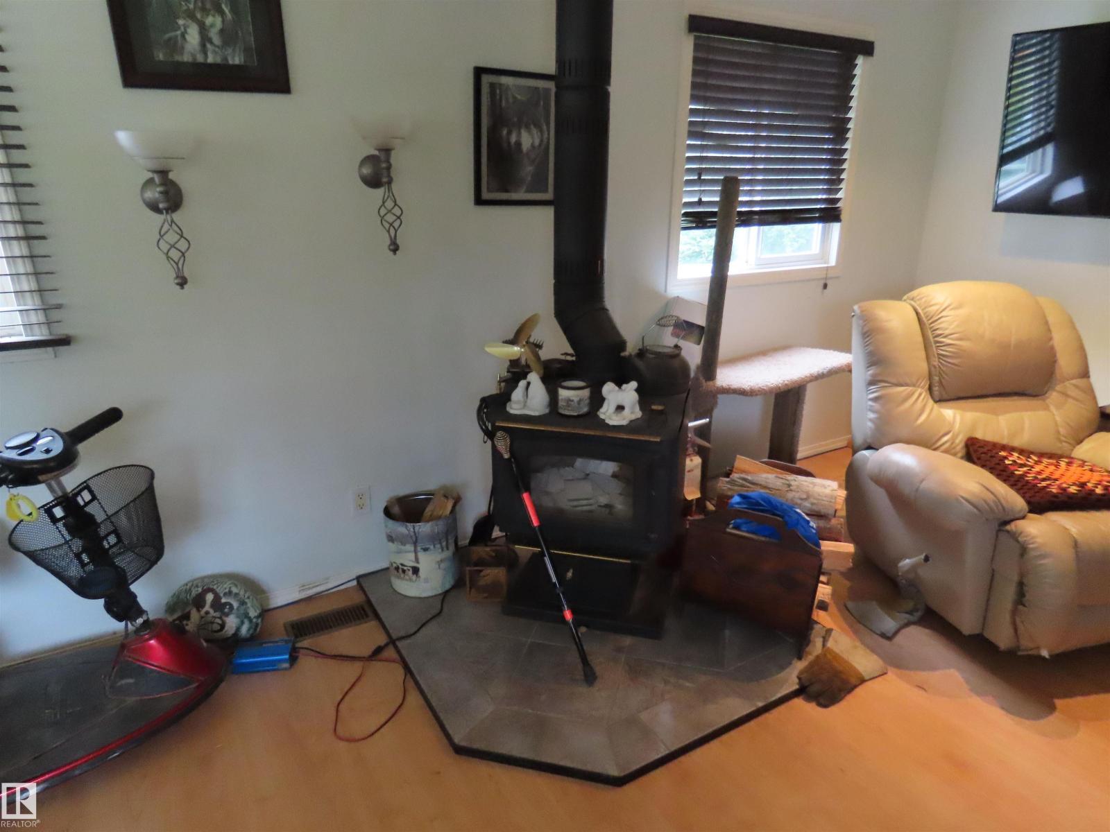 7227 TWP ROAD 560 - 34