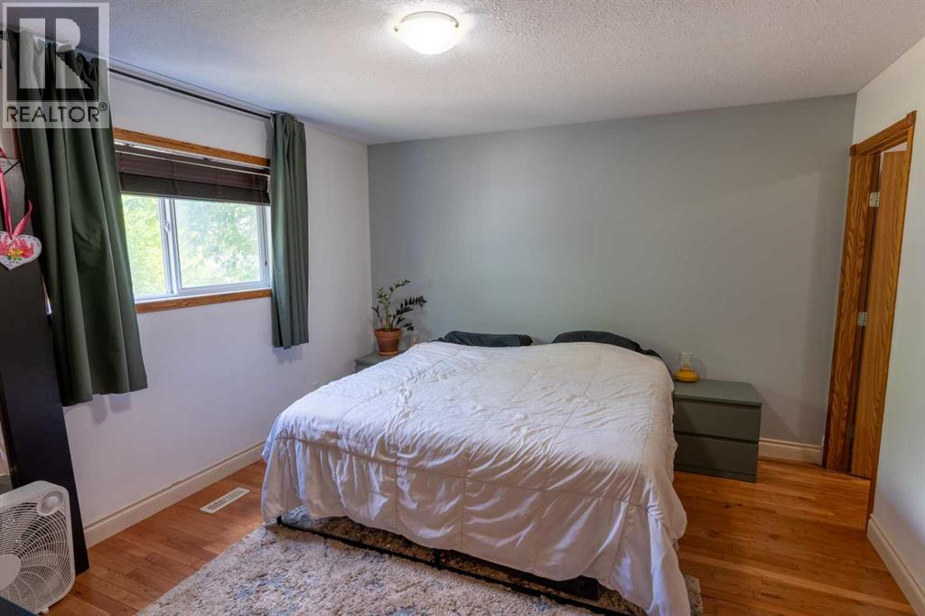 1022 10 Avenue - 9