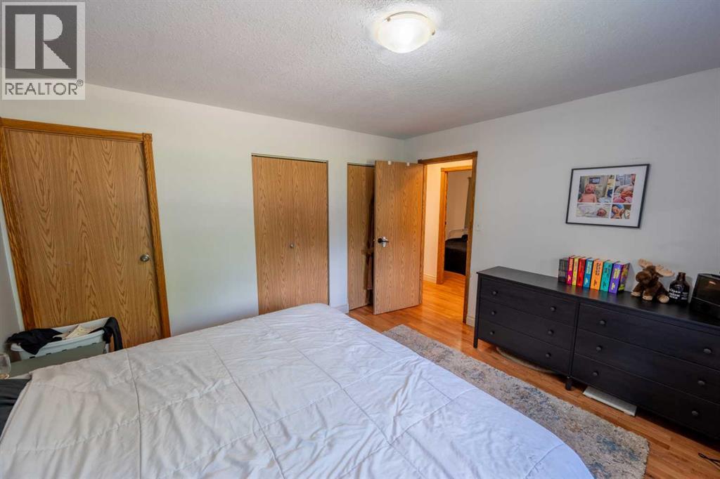 1022 10 Avenue - 10