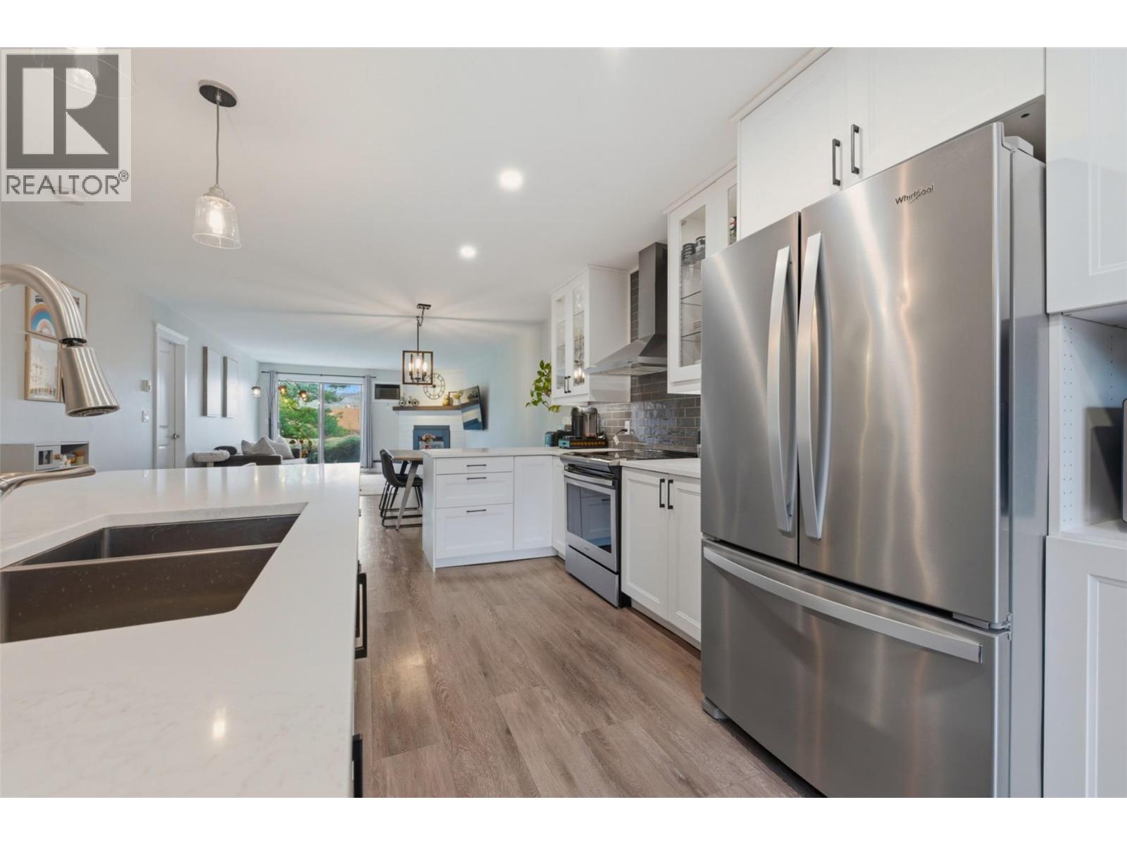 #106 3020 Allenby Way - 3