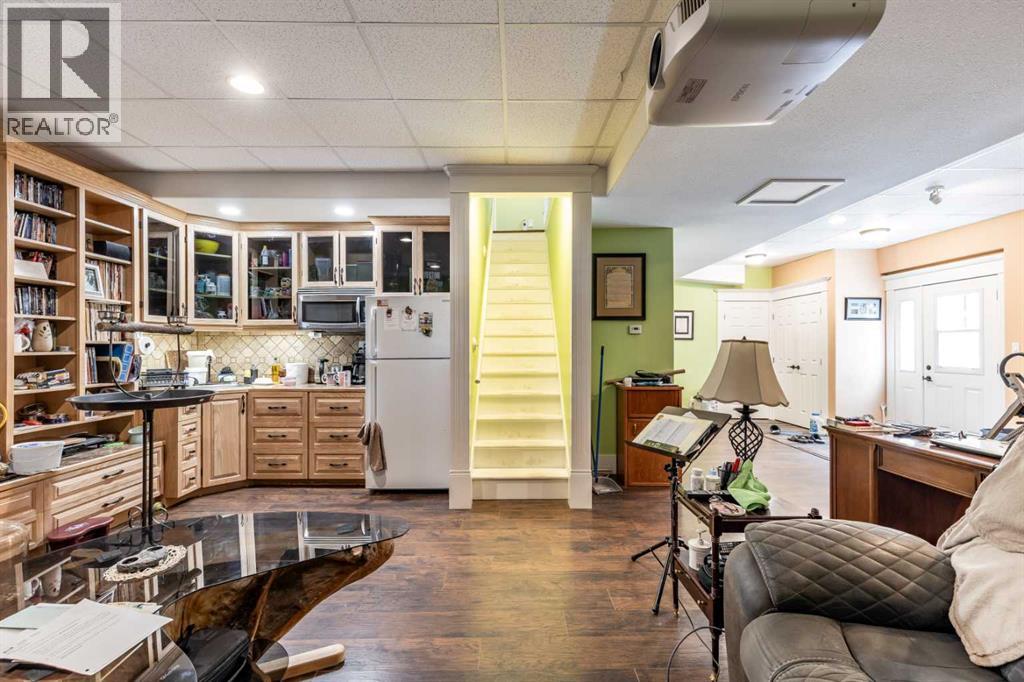 1061 Ross Street SE - 35