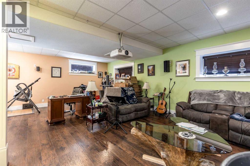 1061 Ross Street SE - 36