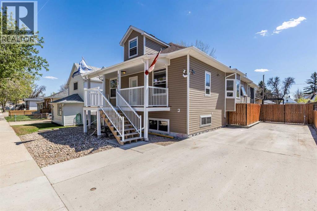 1061 Ross Street SE - 1