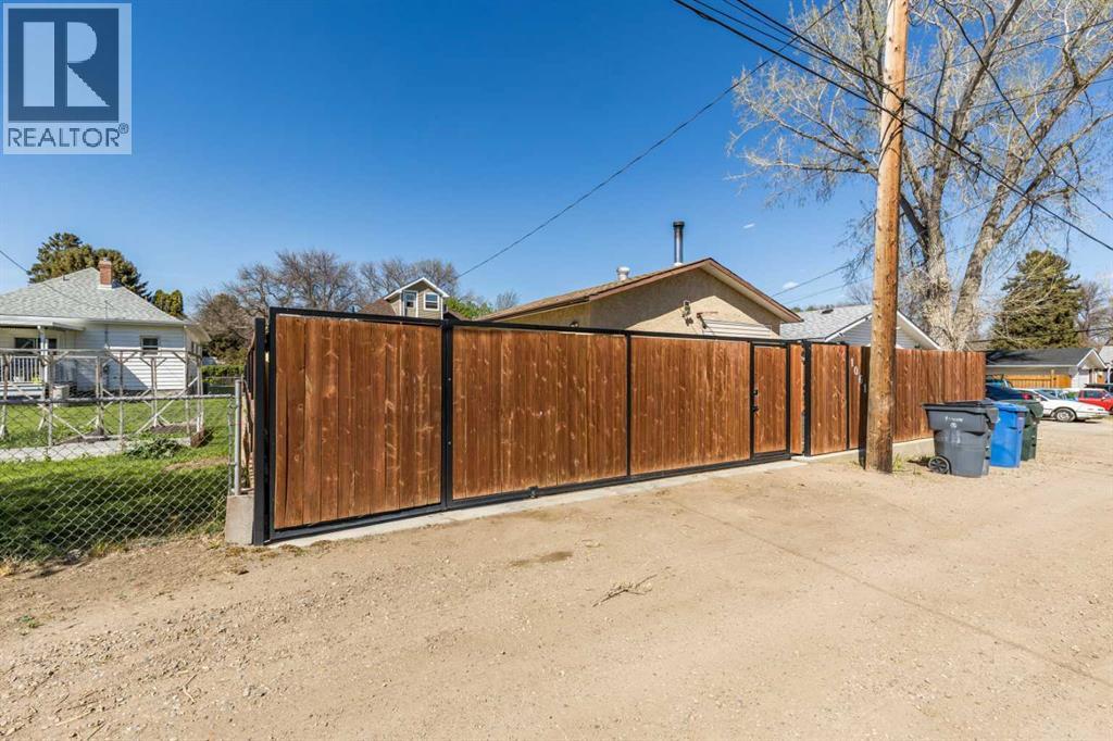 1061 Ross Street SE - 48
