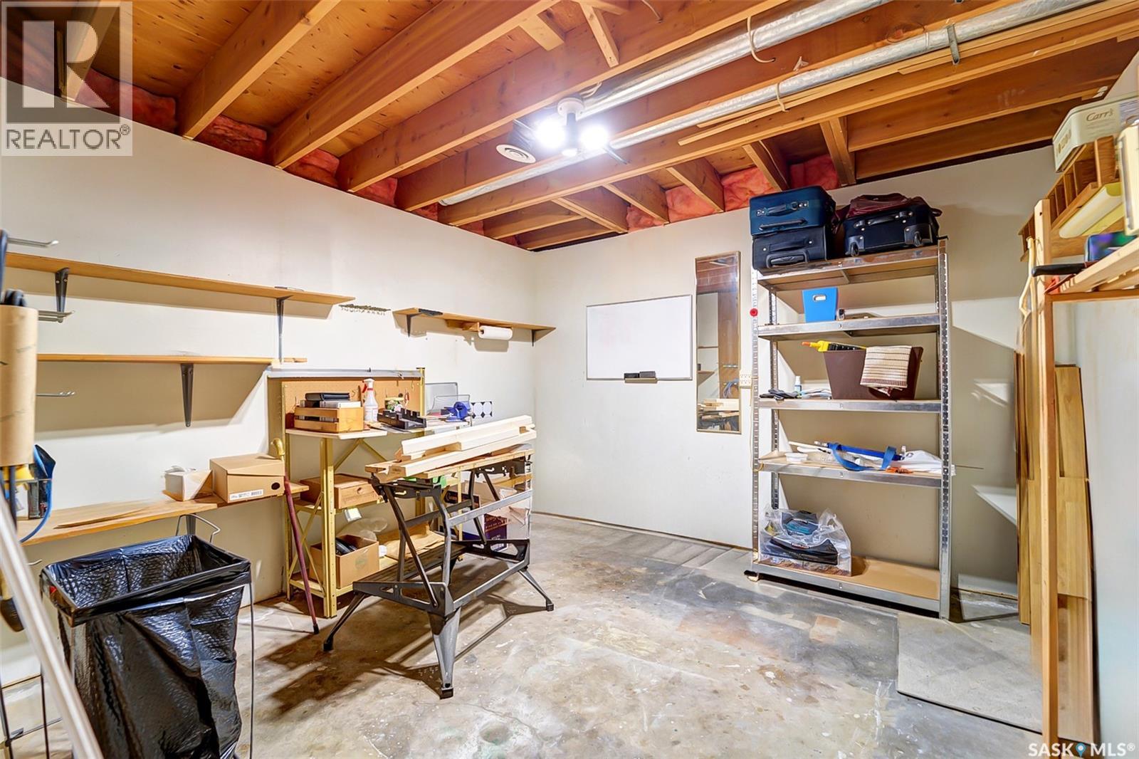 703 Candle COURT - 34