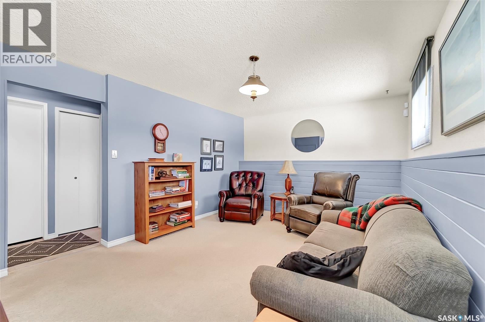703 Candle COURT - 36
