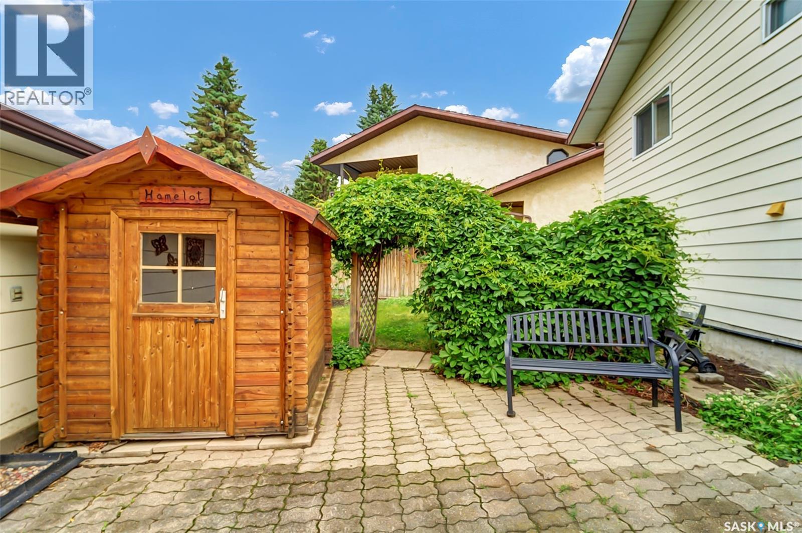 703 Candle COURT - 39