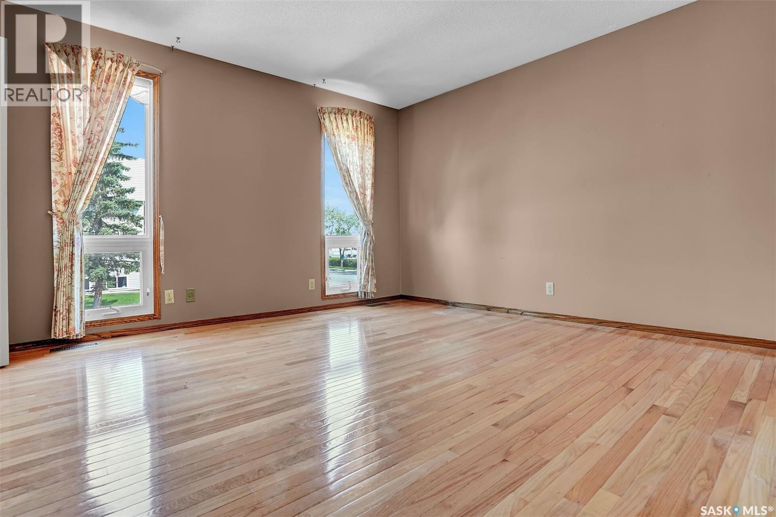 4 Groome AVENUE - 24