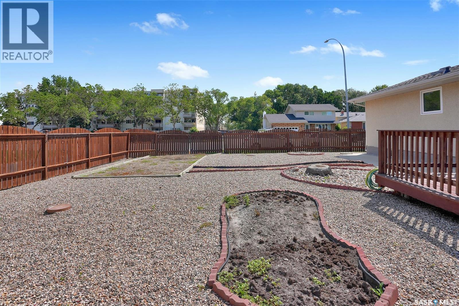 4 Groome AVENUE - 52