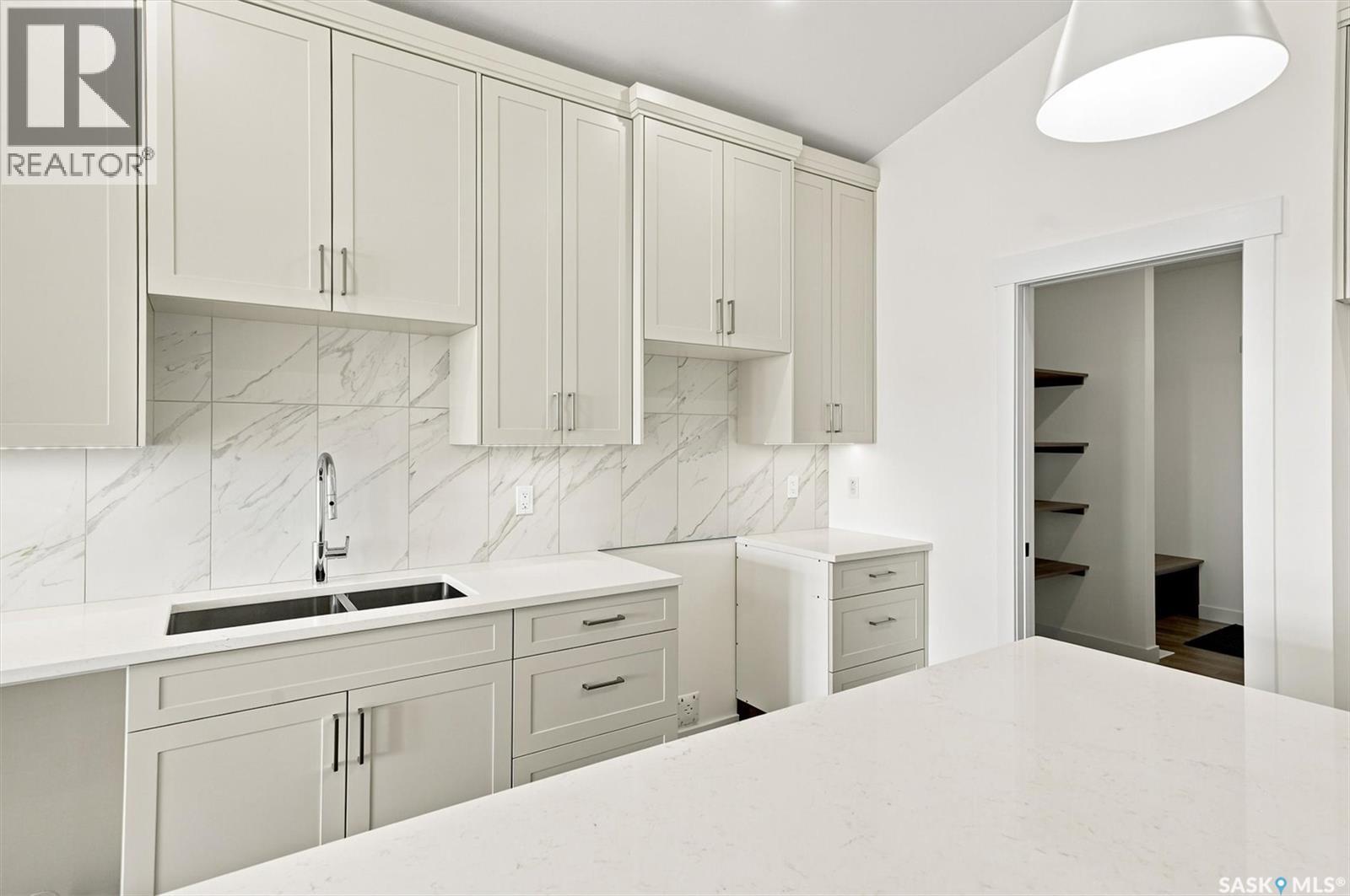242 Doran WAY - Image 5