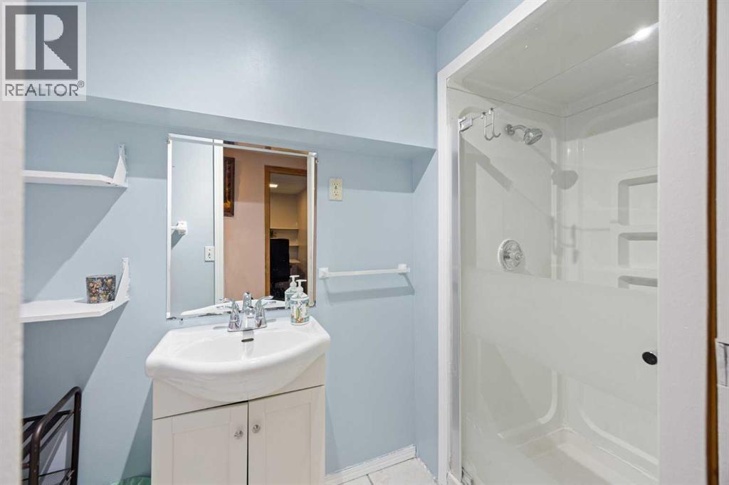 452 Manora Way NE - 35