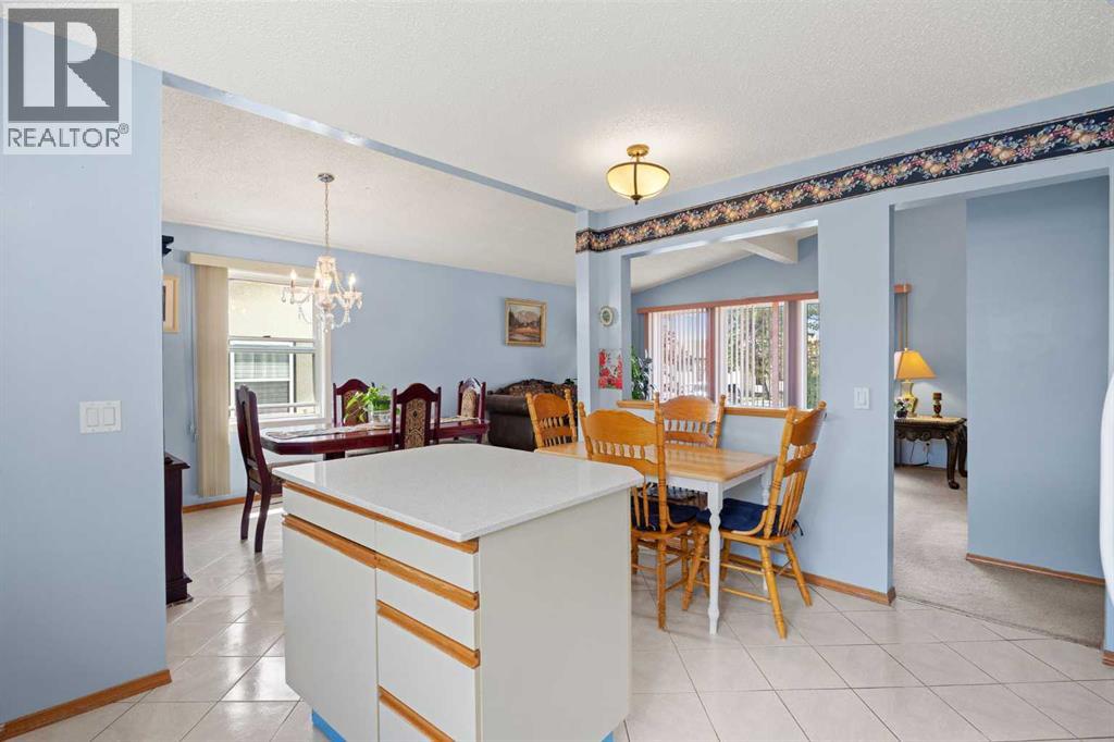 452 Manora Way NE - 21