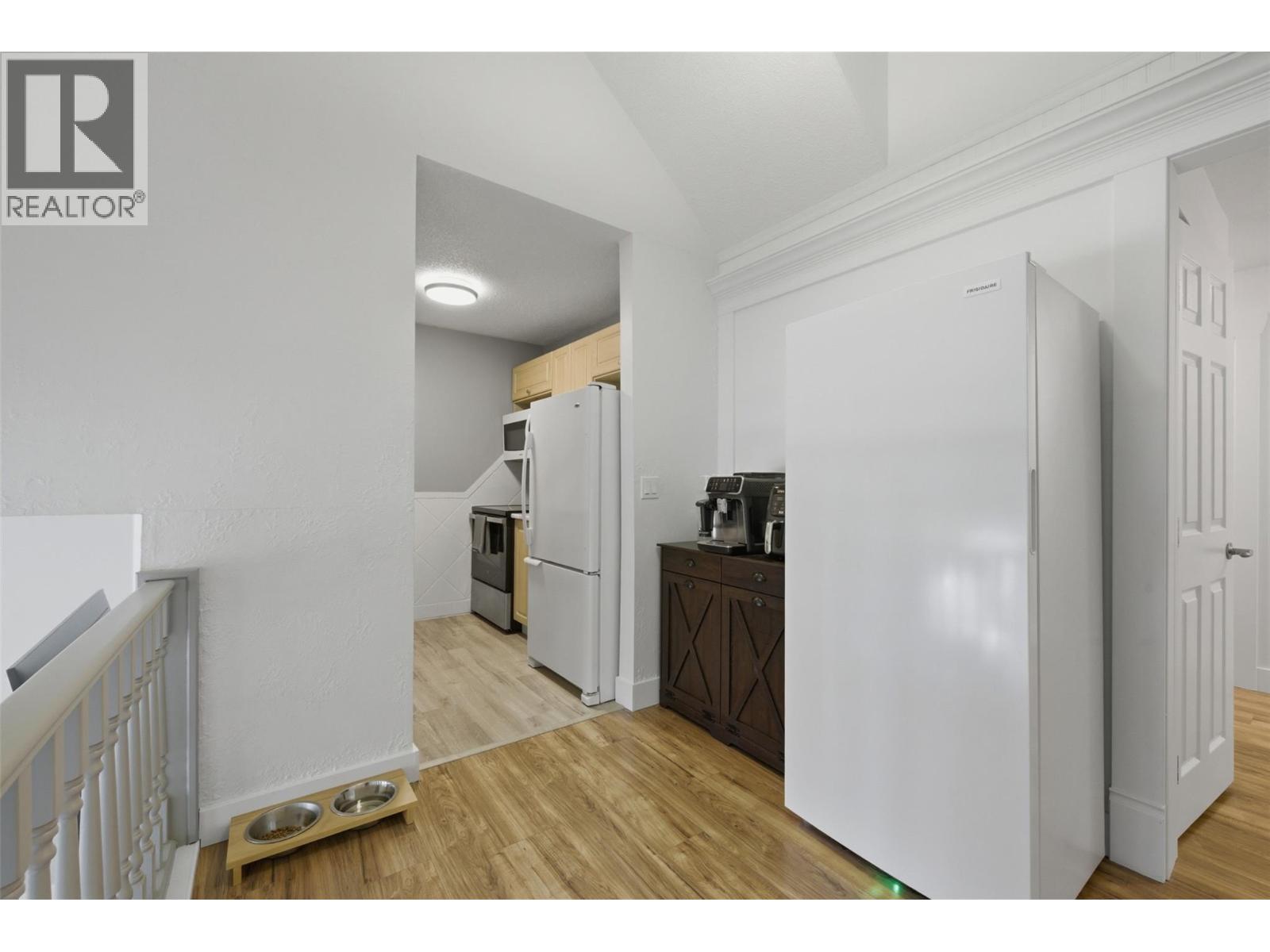 #33 3800 40 Avenue - 8