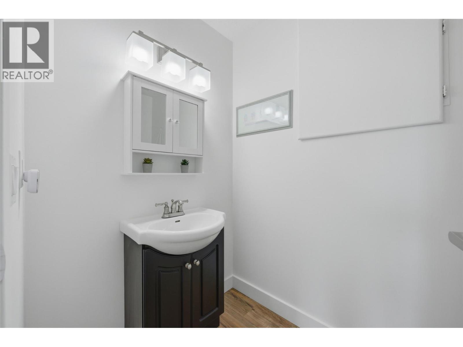 #33 3800 40 Avenue - 24