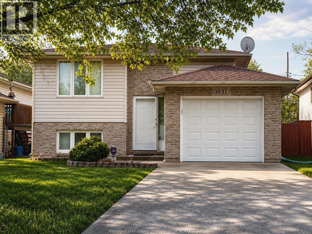 1637 ST. CLAIR AVENUE - 1