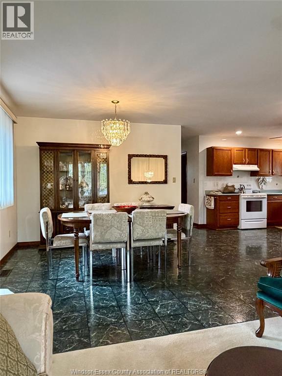 1637 ST. CLAIR AVENUE - 10