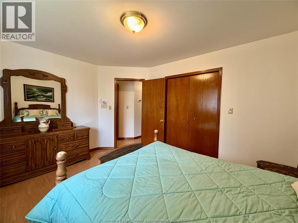 1637 ST. CLAIR AVENUE - 16