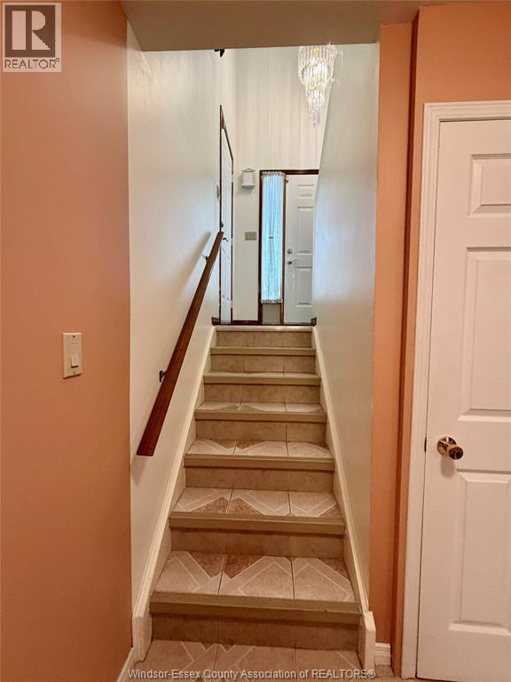 1637 ST. CLAIR AVENUE - 18