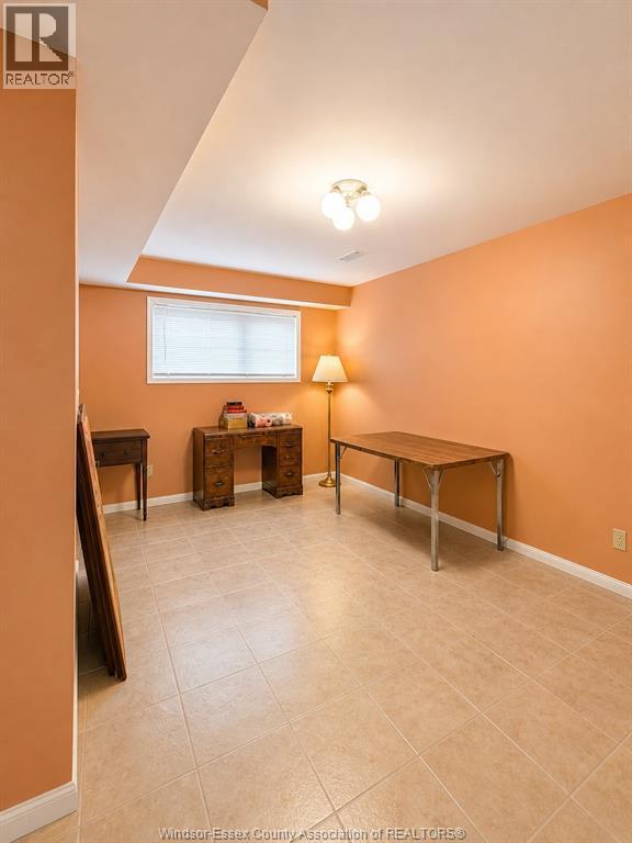 1637 ST. CLAIR AVENUE - 20