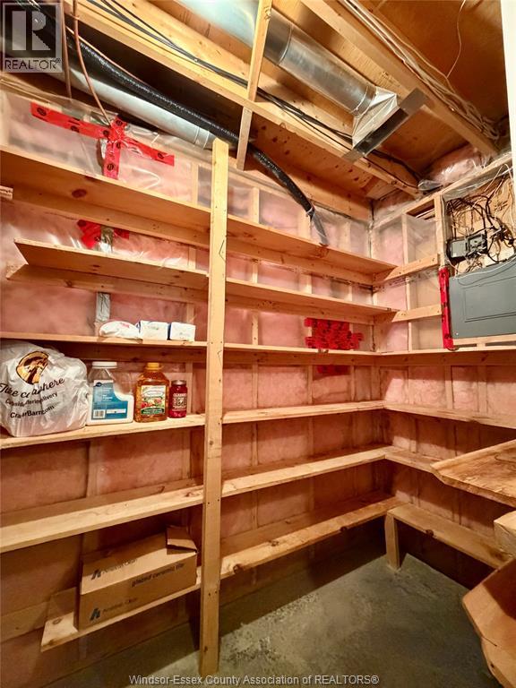 1637 ST. CLAIR AVENUE - 28