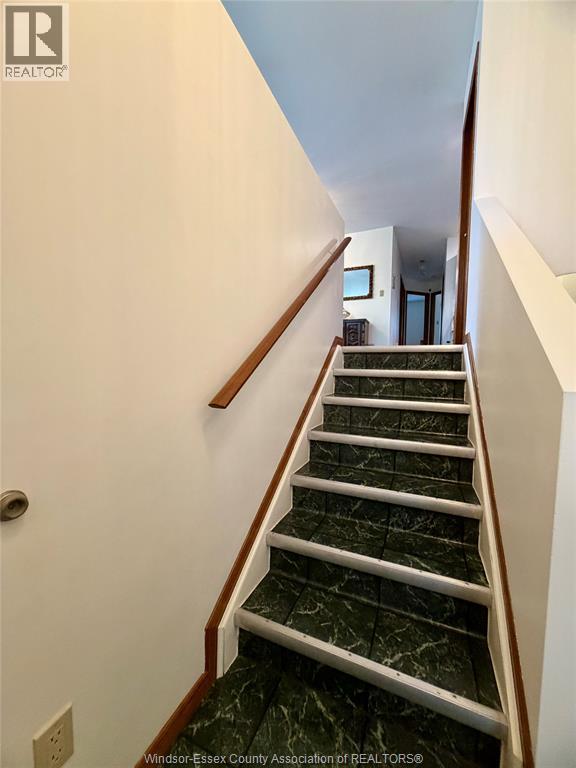 1637 ST. CLAIR AVENUE - 4
