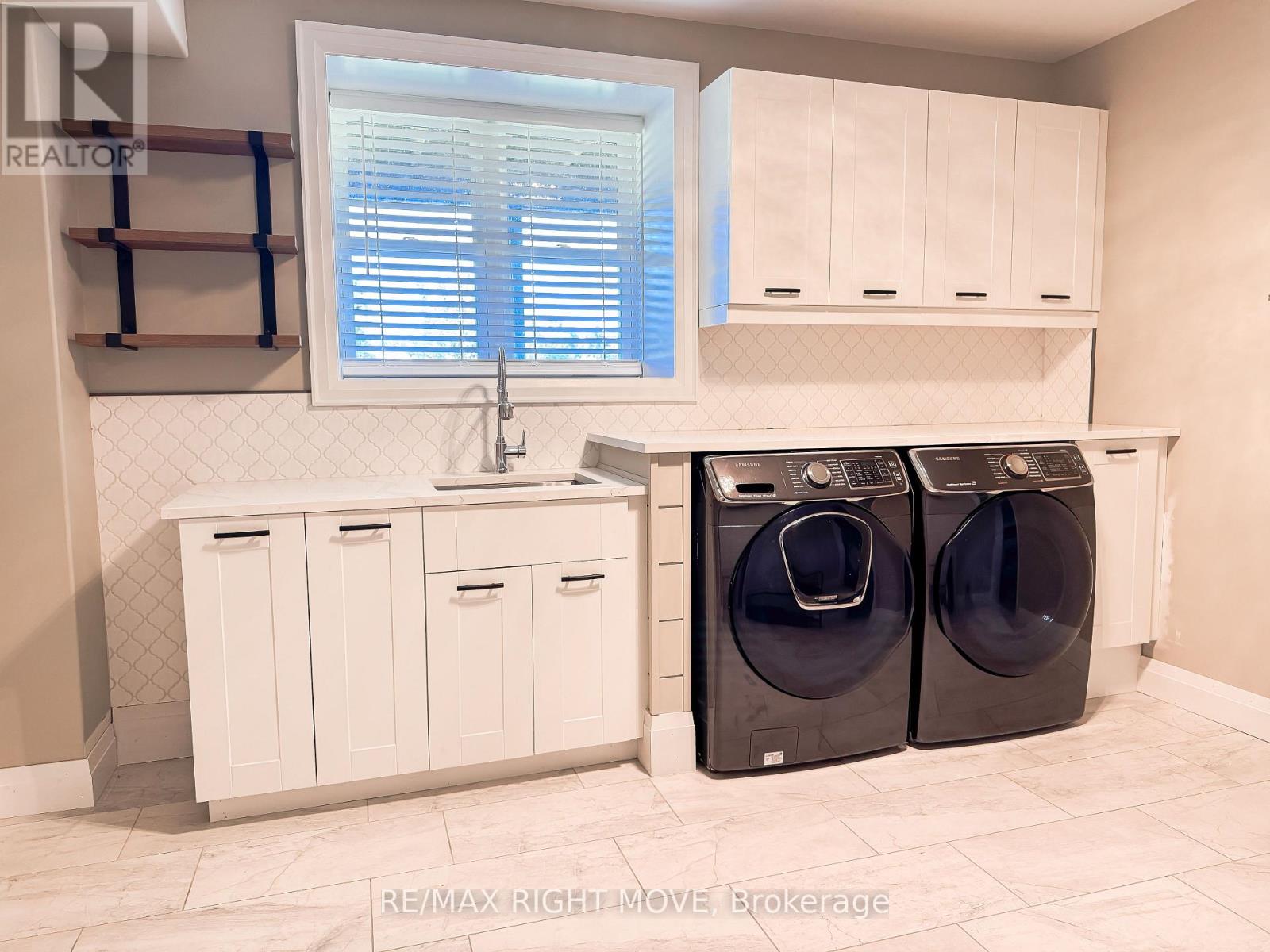 2448 STOCKDALE ROAD - Image 36