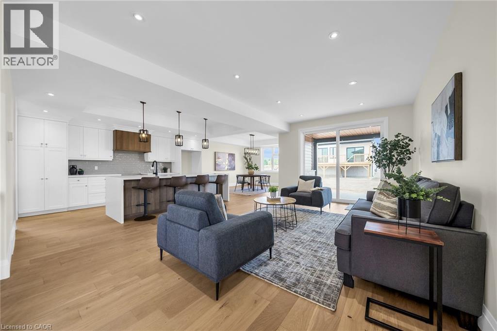 3-bedroom home for sale at 92 CRADDOCK Boulevard, Jarvis ON · photo 8 of 46