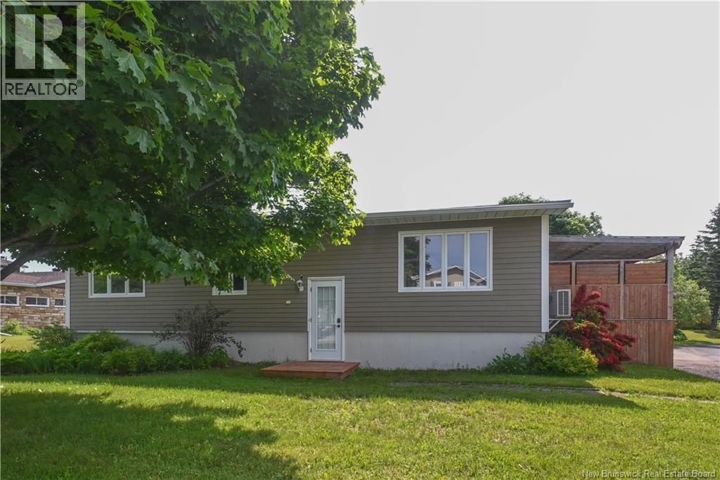 174 Bellefeuille Street - 1