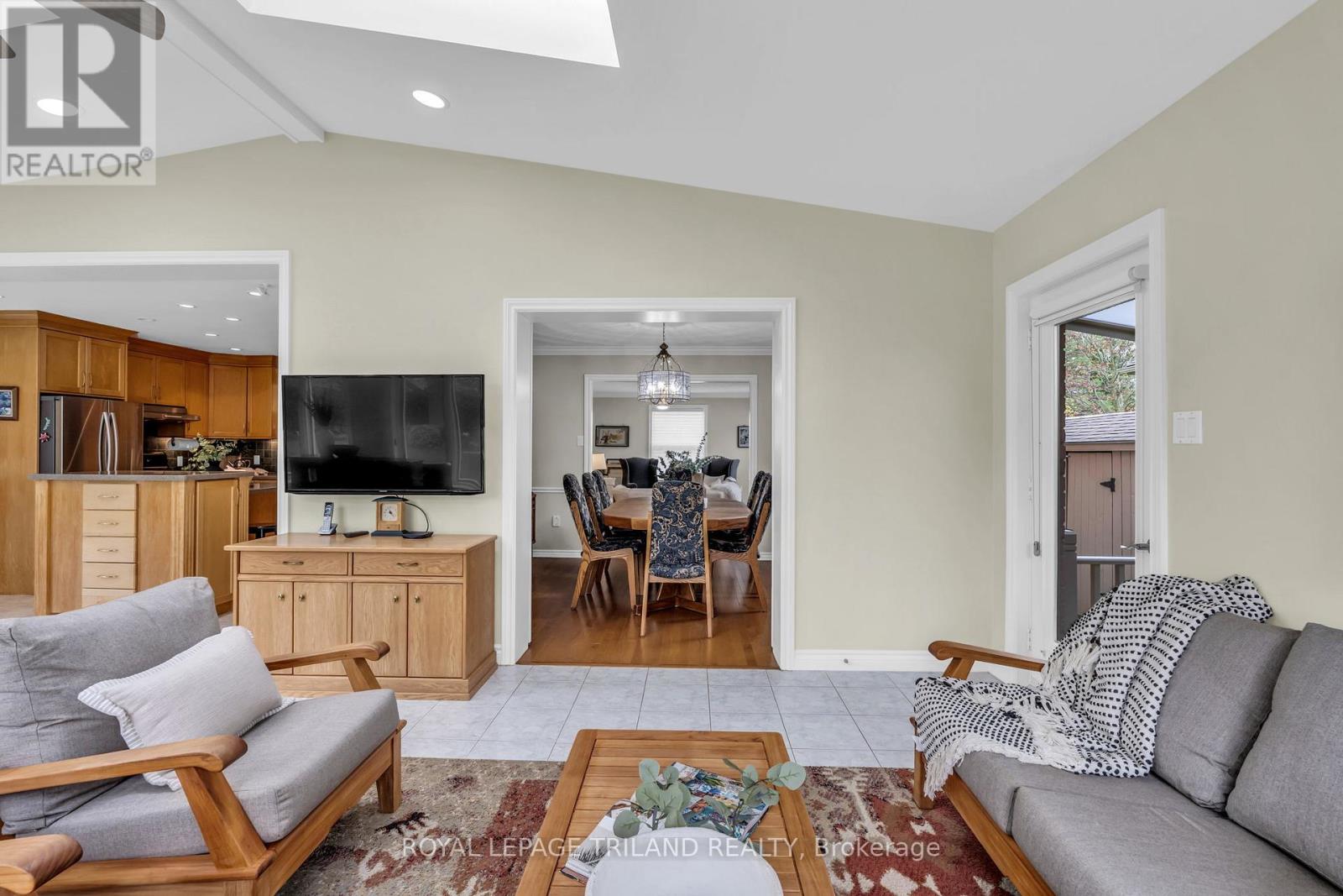 26 NORTHCREST DRIVE - 13