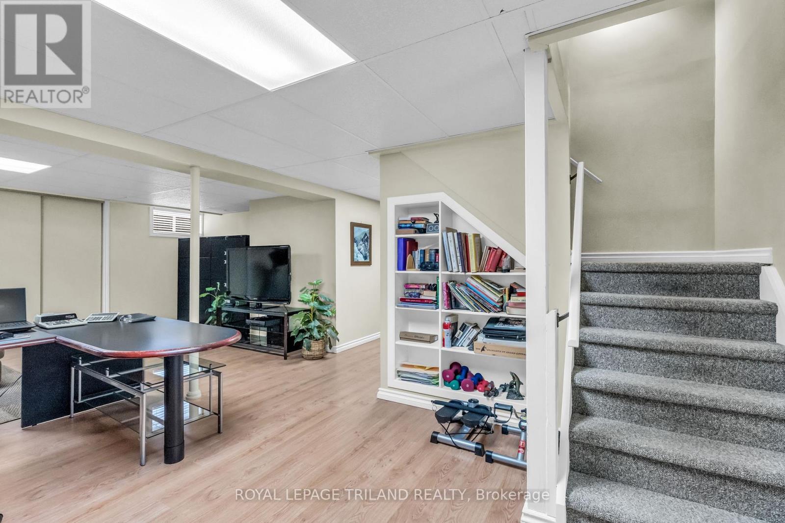 26 NORTHCREST DRIVE - 25