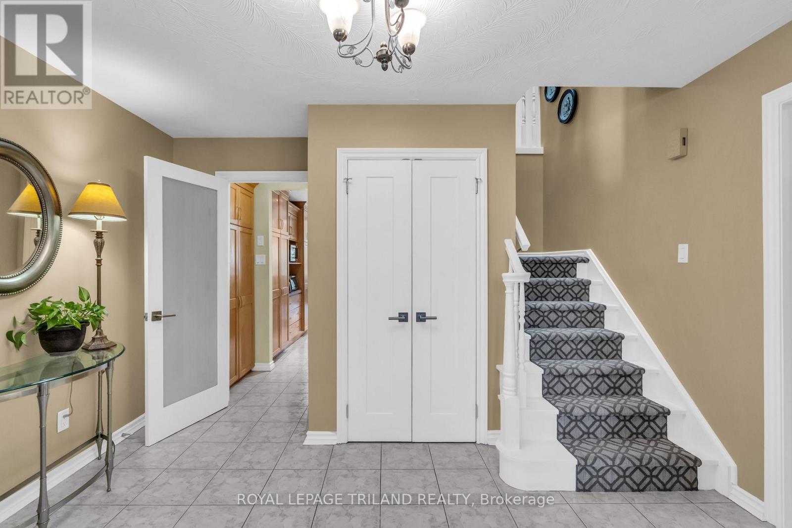 26 NORTHCREST DRIVE - 4