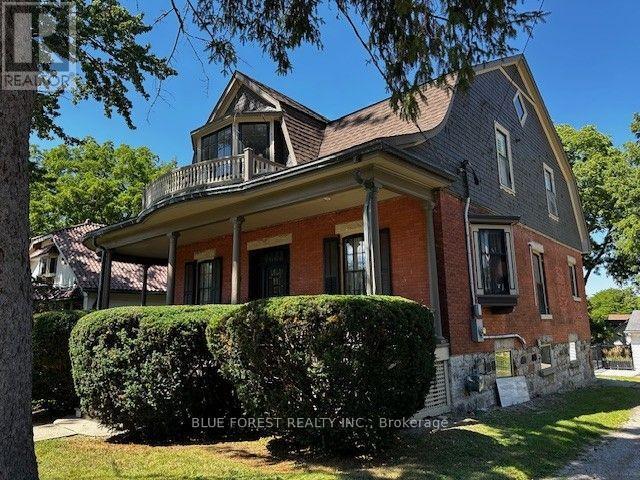 274 HURON STREET - Image 4