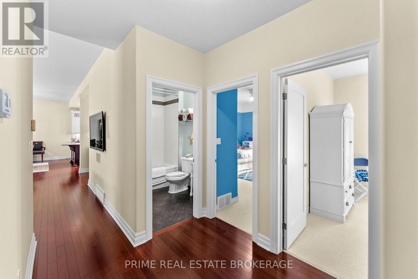 4710 LAKESIDE STREET - 24