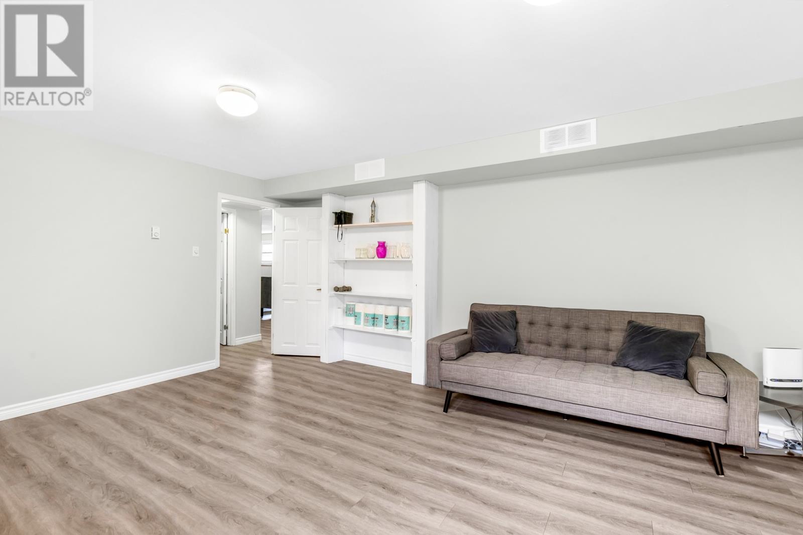 1368 Thorburn Road - 31