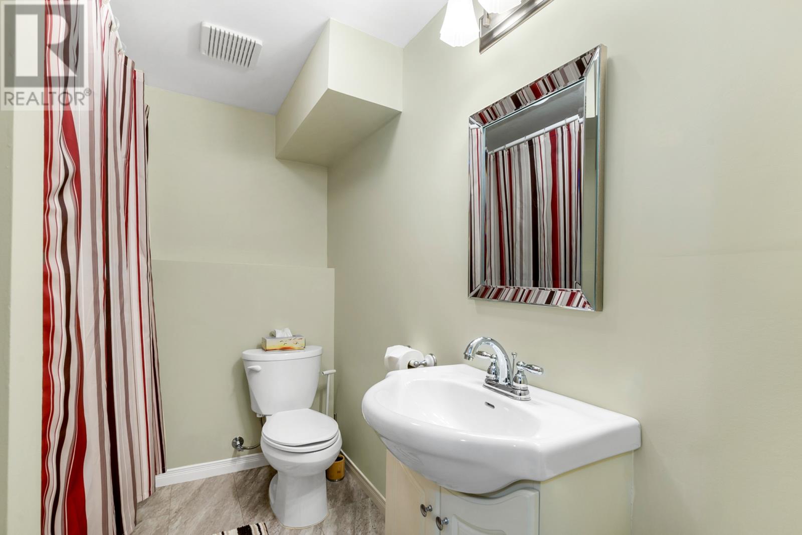 1368 Thorburn Road - 36