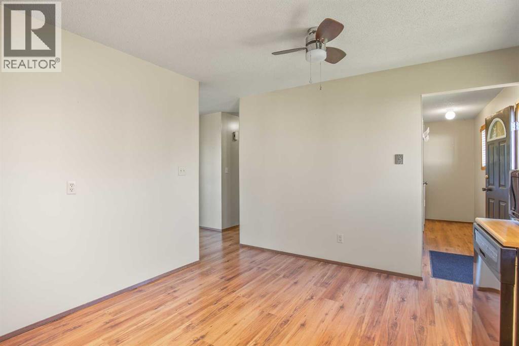4833 49 Street - 16