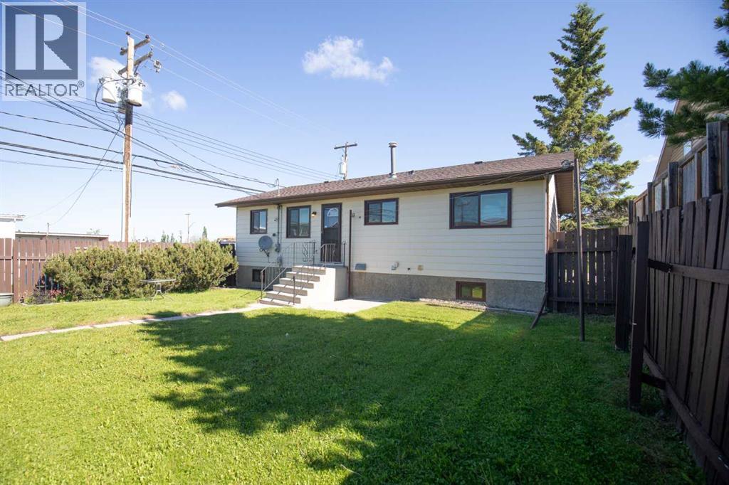 4833 49 Street - 32