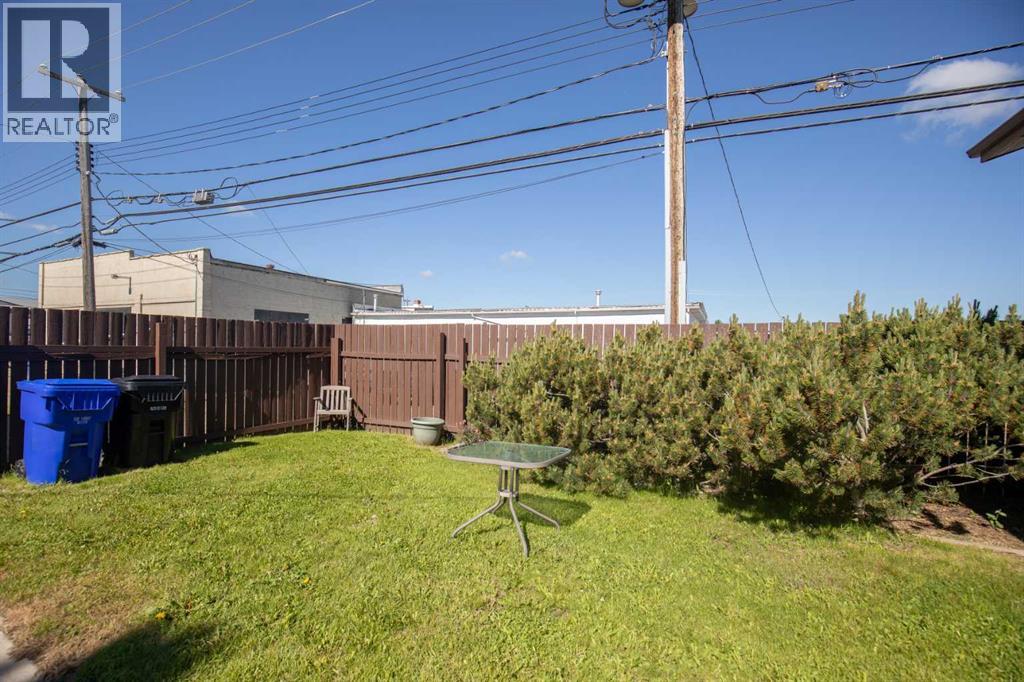 4833 49 Street - 35