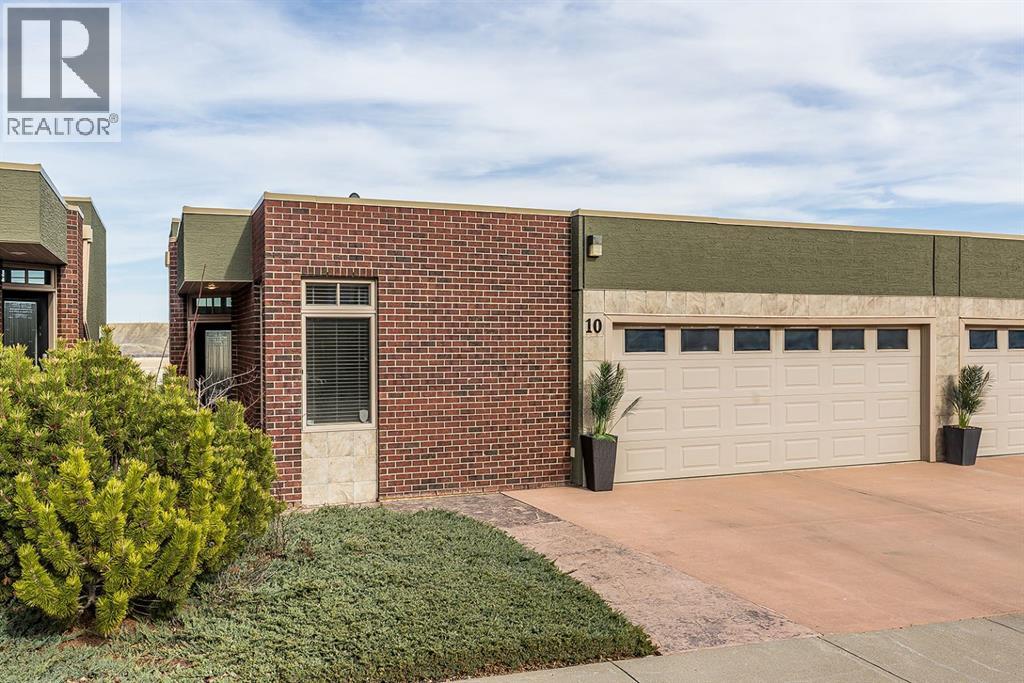 10 Palisades Mews NE - 2