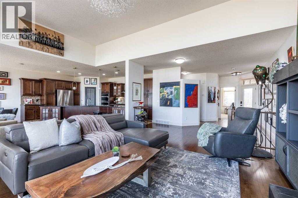 10 Palisades Mews NE - 10