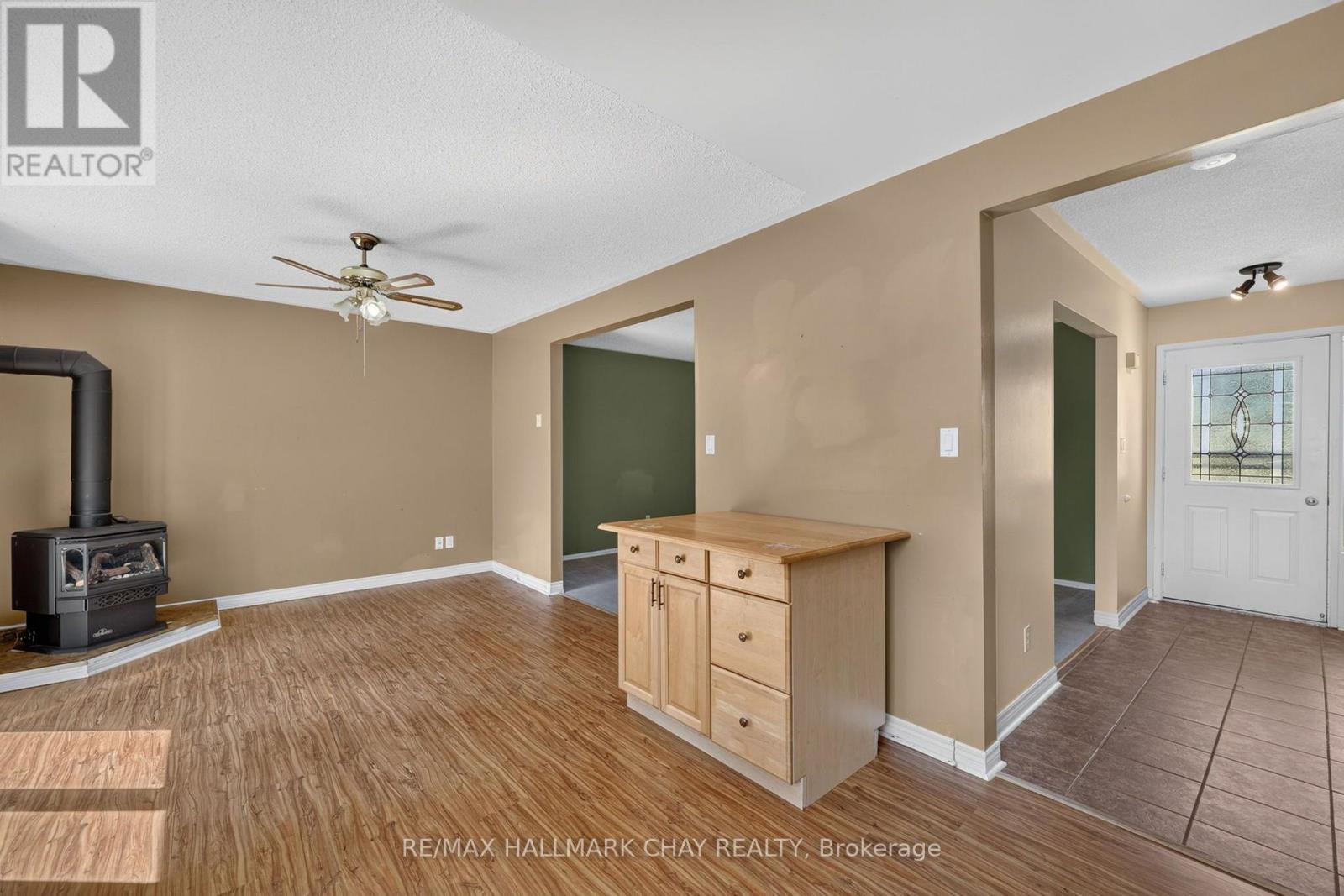 23 PINE PARK BOULEVARD - 10