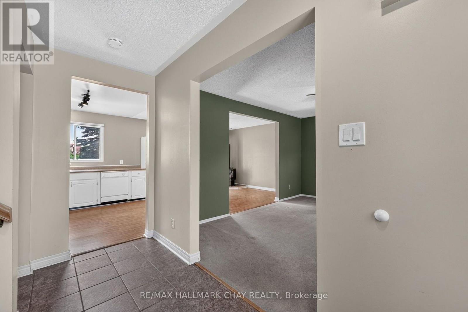23 PINE PARK BOULEVARD - 12