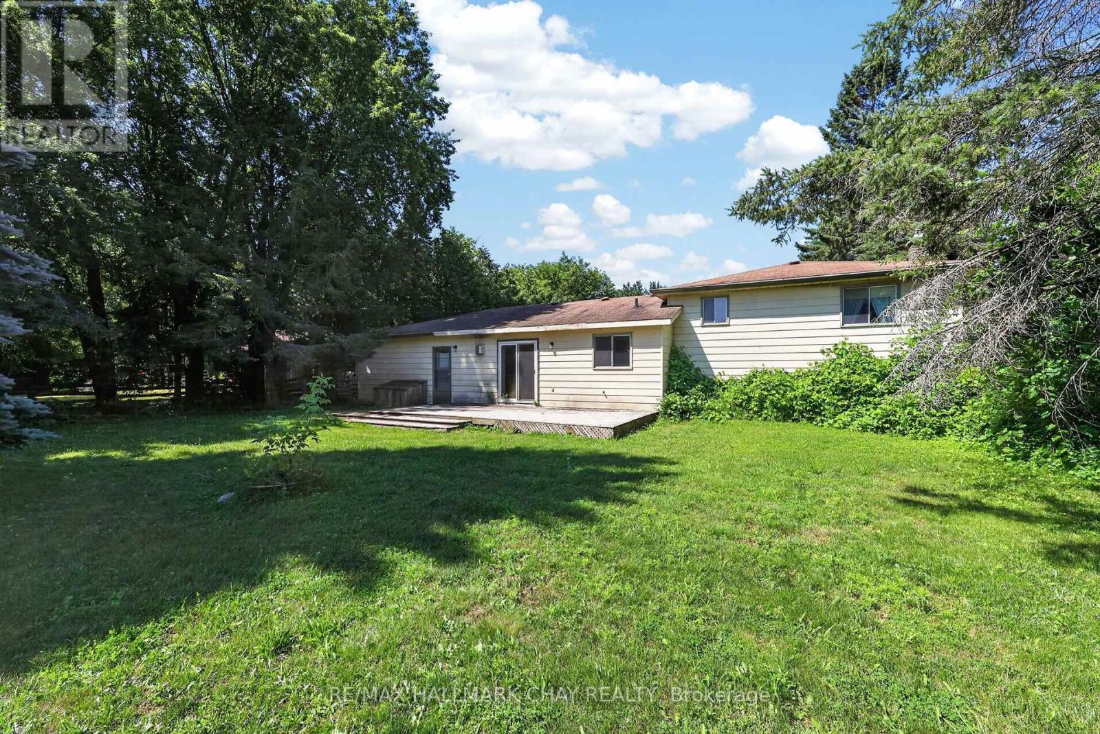 23 PINE PARK BOULEVARD - 28