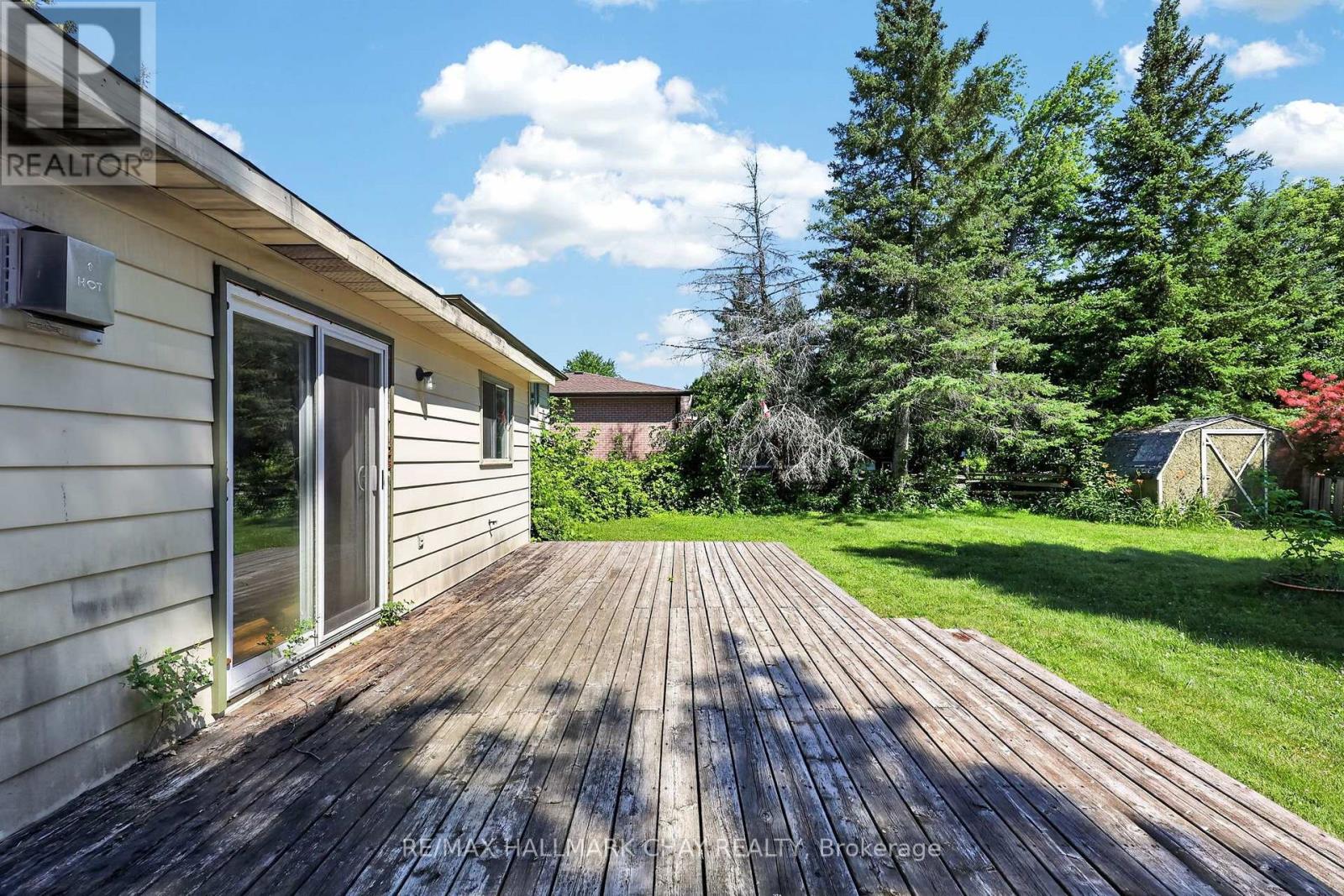 23 PINE PARK BOULEVARD - 26