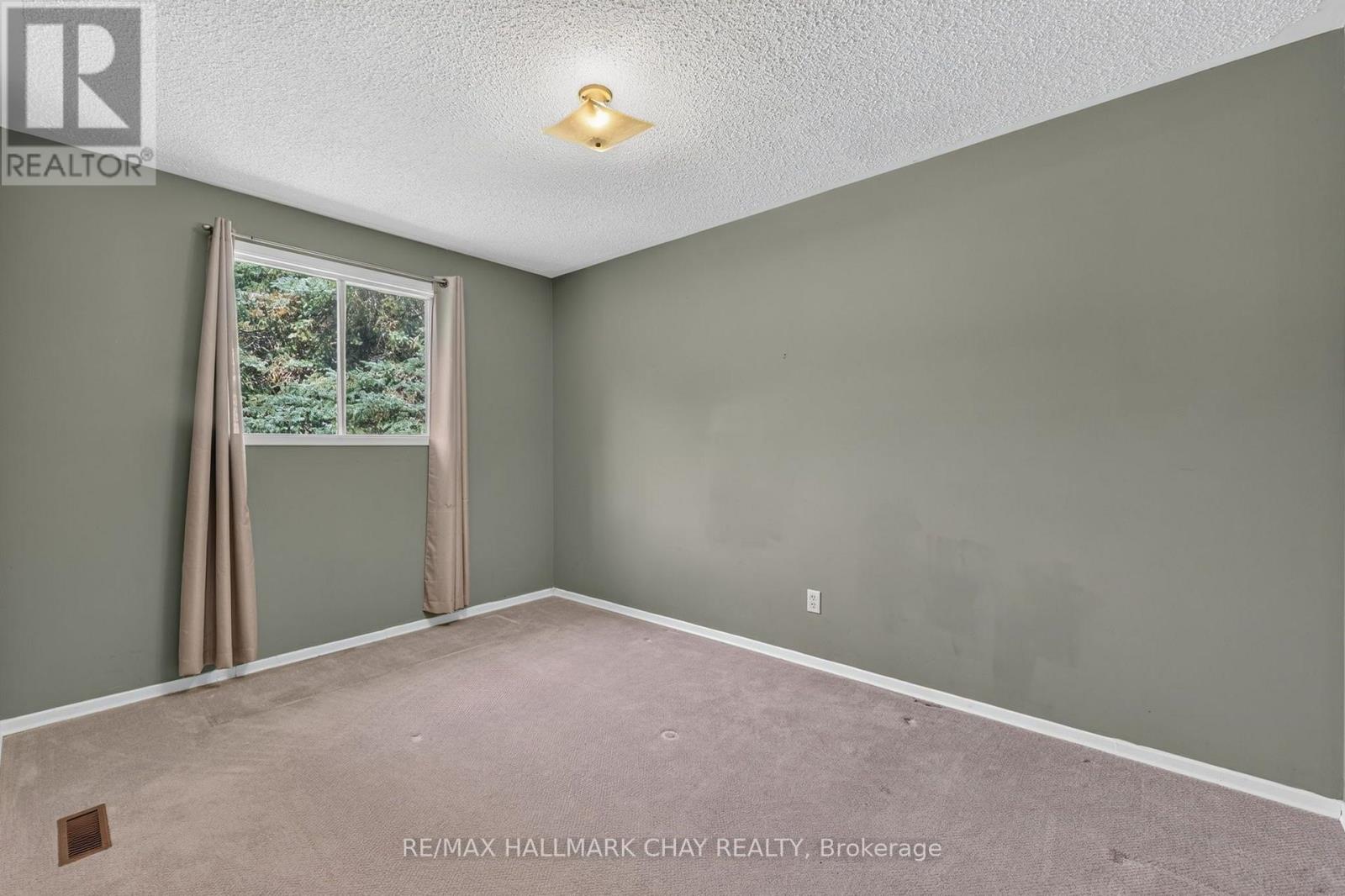 23 PINE PARK BOULEVARD - 18