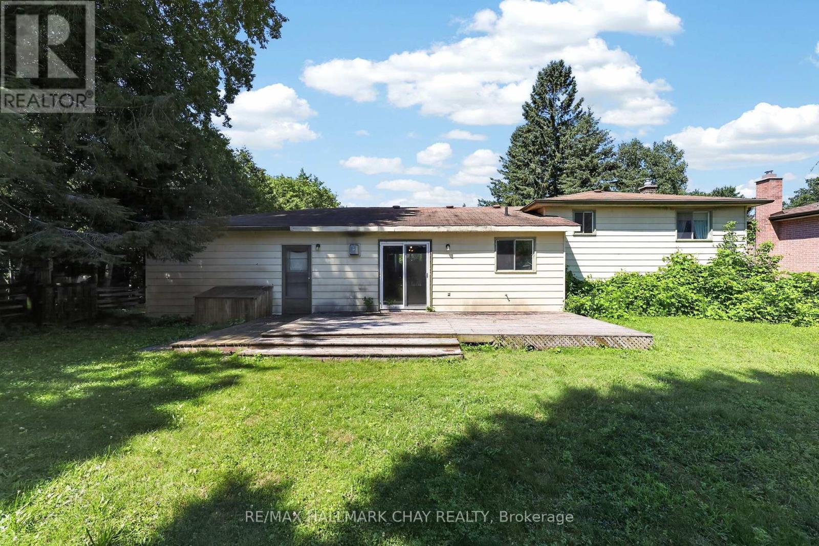 23 PINE PARK BOULEVARD - 29